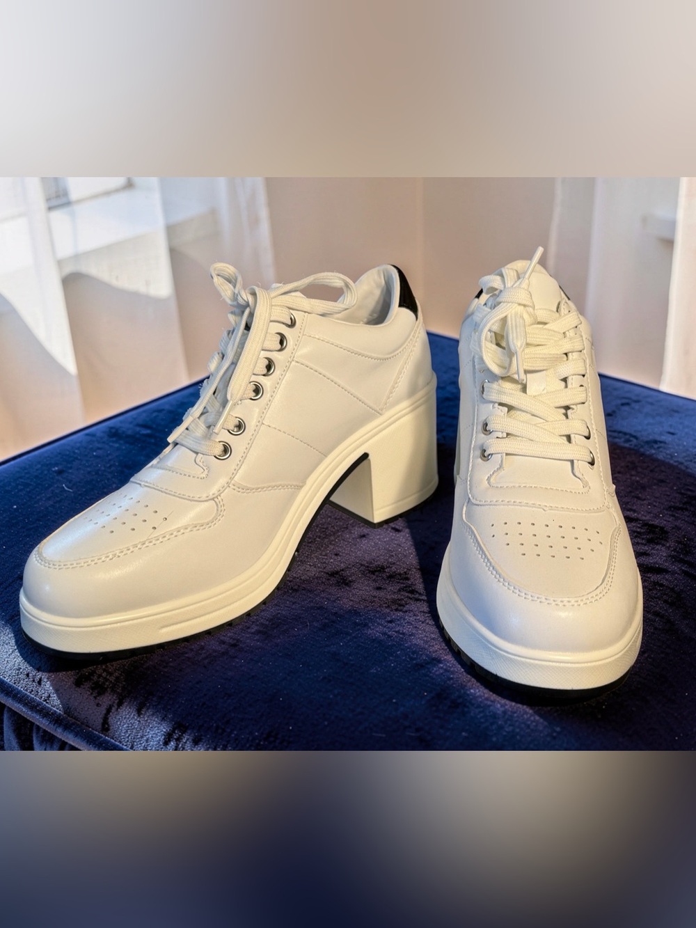 Madden Girl NWT Sz 10 Vidaa White Platform Lace-Up Sneaker Style Heels (SH447)